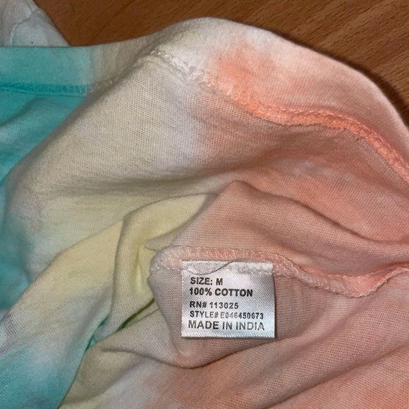 Tie Dye Cropped T-Shirt NWT - Picture 3 of 3
